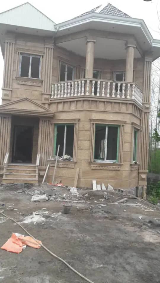 سنگ کاری و کاشی کاری ساختمان شاد دل در منطقه آزاد انزلی